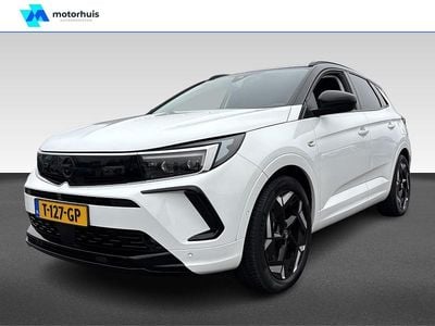 Wit Occasion 2023 Opel Grandland X GSe SUV | € 33.465