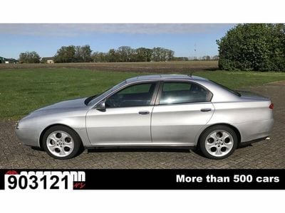 Zilversilber Gebruikt 2002 Alfa Romeo 166 Sedan | € 8.900