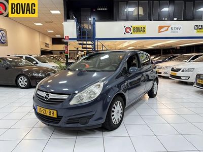 Grijs Occasion 2008 Opel Corsa Essentia Hatchback | € 2.250 (Goede deal)