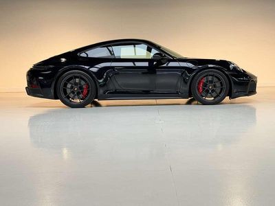 Zwart Occasion 2024 Porsche 992 Coupé | € 229.950