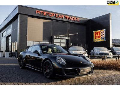 Porsche 911 Carrera 4S