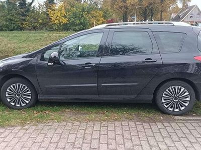 Zwart Gebruikt 2010 Peugeot 308 MPV | € 3.000 (Eerlijke prijs)