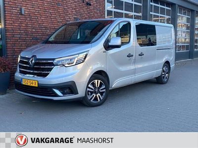 Grijs Gebruikt 2023 Renault Trafic Luxe MPV | € 32.950 (Eerlijke prijs)