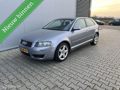 Occasion Audi A3 Attraction 102 PK (75 kW) 2004 Grijs Hatchback