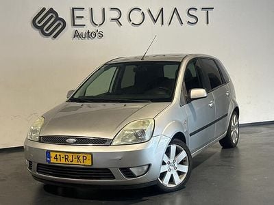 Grijs Gebruikt 2005 Ford Fiesta Futura Hatchback | € 1.195 (Goede deal)