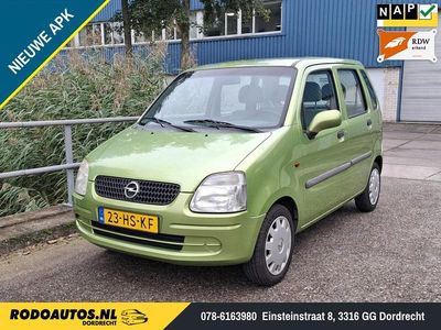 Groen (metallic) Gebruikt 2001 Opel Agila Comfort Hatchback | € 1.250
