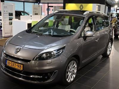 Grijs metallic Gebruikt 2013 Renault Grand Scénic III Bose Edition MPV | € 8.900 (Duur)