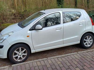 Nissan Pixo