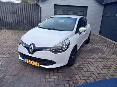 Wit Occasion 2013 Renault Clio IV Expression Hatchback | € 3.450 (Eerlijke prijs)