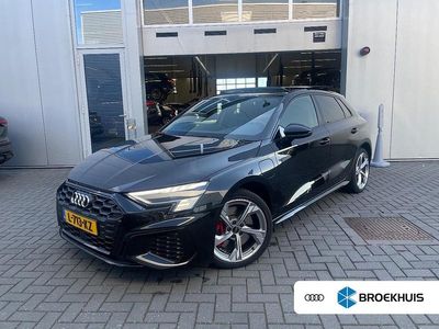 Zwart Gebruikt 2021 Audi A3 Sportback e-tron Competition Hatchback | € 28.945 (Eerlijke prijs)