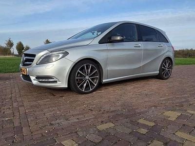 Mercedes B180