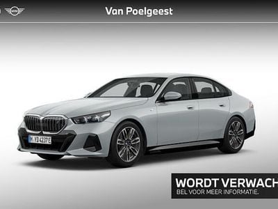 Grijs Occasion 2025 BMW i5 M Sport Sedan | € 58.900 (Super prijs)