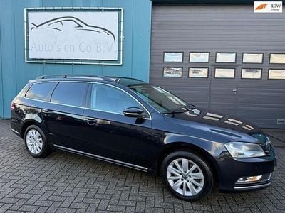 Zwart (metallic) Occasion 2011 VW Passat Comfortline Stationwagen | € 6.900 (Eerlijke prijs)
