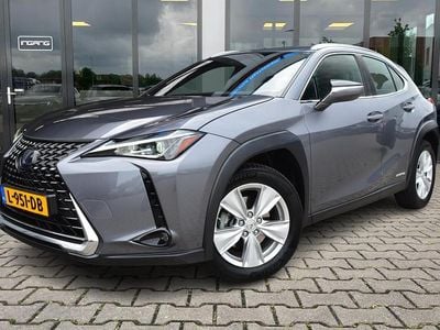 Lexus UX 250h