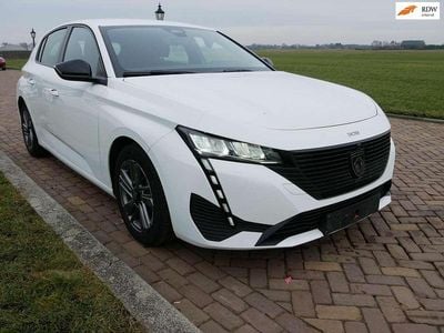 Wit Occasion 2022 Peugeot 308 Business-Line Hatchback | € 12.100 (Goede deal)