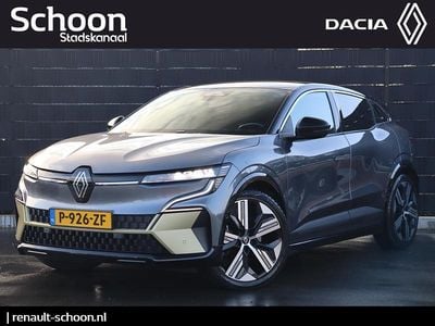Grijs metallic Occasion 2022 Renault Megane E-Tech Iconic Hatchback | € 27.950 (Eerlijke prijs)