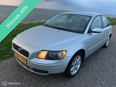 Occasion Volvo S40 Momentum 140 PK (102 kW) 2004 Grijs Sedan