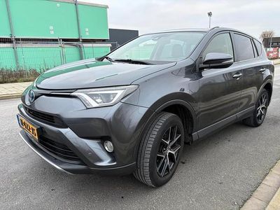 Grijs Occasion 2016 Toyota RAV4 SUV | € 17.900 (Eerlijke prijs)