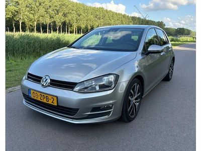 Grijs Gebruikt 2013 VW Golf VII Highline Hatchback | € 7.950 (Eerlijke prijs)