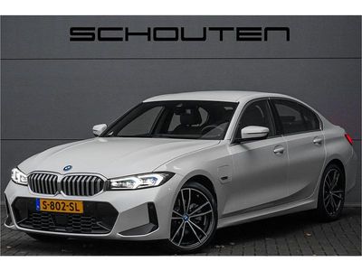 Wit Gebruikt 2023 BMW 330 Sedan | € 42.900 (Goede deal)
