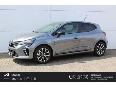 Donker grijs Nieuw 2025 Mitsubishi Colt Hatchback | € 26.590 (Goede deal)