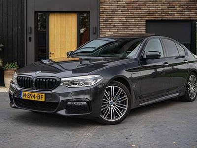 Grijs Gebruikt 2017 BMW 530e M Sport Sedan | € 22.850