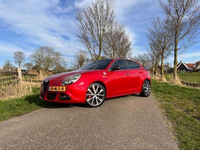 tweedehands Alfa Romeo Giulietta QV Full option! orig NL Carbon Panorama Xenon