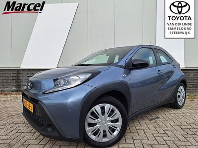 Grijs Gebruikt 2025 Toyota Aygo X Play SUV | € 18.900 (Eerlijke prijs)