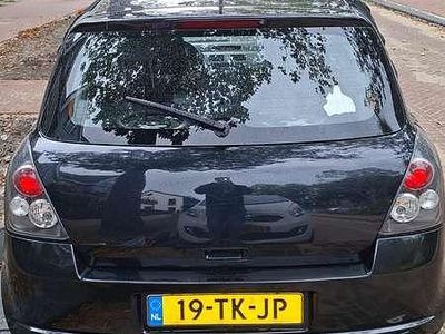 Zwart Occasion 2006 Suzuki Swift Hatchback | € 1.950 (Eerlijke prijs)