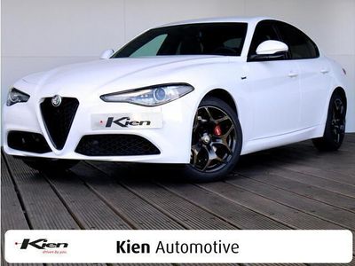 tweedehands Alfa Romeo Giulia 2.0T Sprint | Veloce interieur | Adaptief CC | Sch