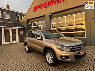 Grijs Gebruikt 2013 VW Tiguan Comfortline SUV | € 10.950 (Eerlijke prijs)