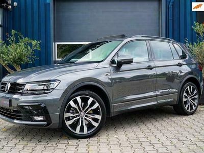 Grijs, metallic lak Occasion 2019 VW Tiguan Highline SUV | € 44.950 (Duur)