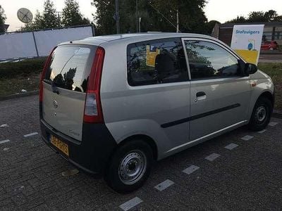 Beige Gebruikt 2004 Daihatsu Cuore Hatchback | € 500 (Super prijs)