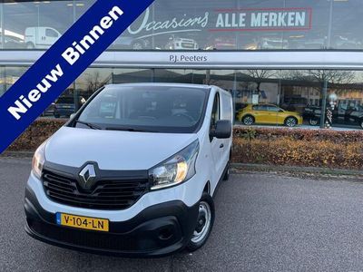 tweedehands Renault Trafic 1.6 dCi T27 L1H1 Comfort Energy Navi pakket /Visibility pakket / Airco - Cruisecontrol - radio/USB/AUX- slotvergr.met AB - B-stoel IHV -Spiegels E-V+V - Lendesteun - 2 zitpl.RV - A-deur met venster - ParkS-A - Schuifdeur R - Laadvloer - zij