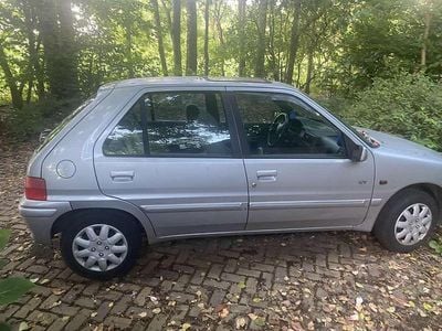 Peugeot 106