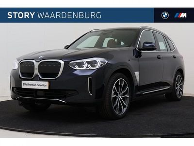 M carbonschwarz (donker zwart metallic) Gebruikt 2021 BMW iX3 Comfort Edition SUV | € 35.750 (Eerlijke prijs)