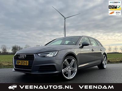 Grijs (metallic) Occasion 2018 Audi A4 Comfort Stationwagen | € 16.750 (Eerlijke prijs)