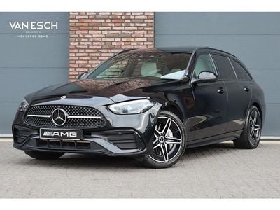 Zwart Occasion 2023 Mercedes C300e AMG line Stationwagen | € 44.500 (Eerlijke prijs)