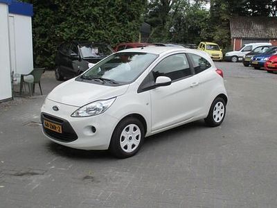 Wit Occasion 2013 Ford Ka Champions Edition Hatchback | € 5.995 (Iets duurder)