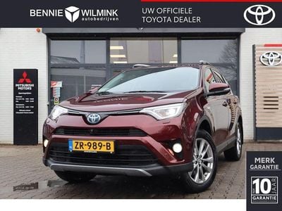 Rood Occasion 2017 Toyota RAV4 Hybrid Executive SUV | € 22.895 (Super prijs)
