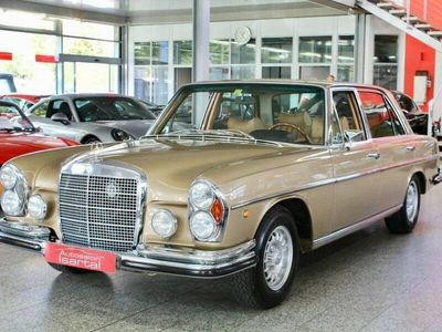 Beigetunisbeige 467 Gebruikt 1969 Mercedes 300 Sedan | € 75.500