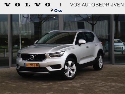 tweedehands Volvo XC40 2.0 T4 Momentum | Keyless Entry| Elektrisch bedienbare achterklep| Parkeersensoren voor + achter met achteruitrijcamera| Semi- elektrisch inklapbare trekhaak| Verwarmbare voorstoelen| DAB+|