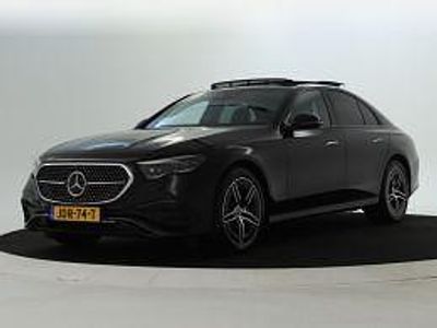 Donker obsidiaanzwart metallic Gebruikt 2024 Mercedes 300 AMG Sedan | € 64.745