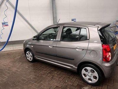 Beige Occasion 2011 Kia Picanto Hatchback | € 2.750 (Eerlijke prijs)