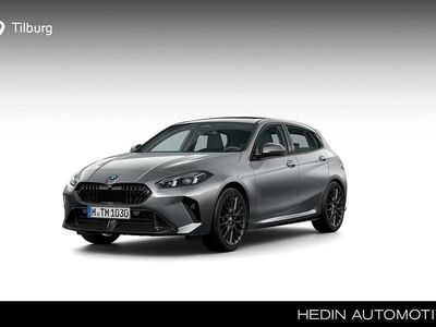 Grijs Nieuw 2025 BMW 120 Comfort Edition Hatchback | € 54.911 (Eerlijke prijs)