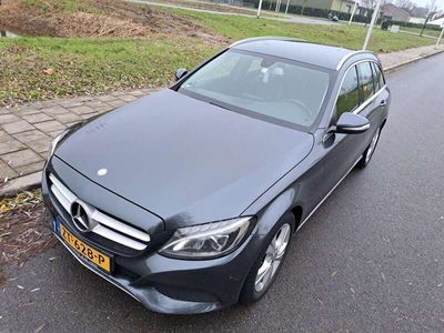 Mercedes C200