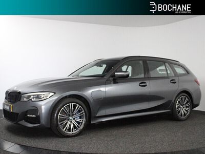 BMW 330e