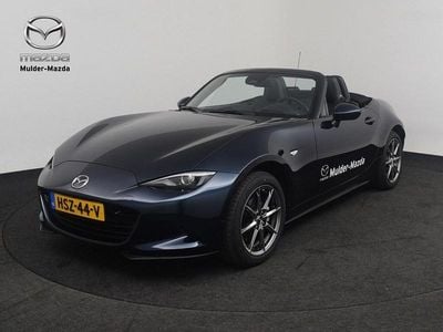 Deep crystall blue (blauw metallic) Occasion 2025 Mazda MX5 Exclusive-Line Cabriolet | € 37.495 (Eerlijke prijs)