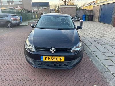Zwart Gebruikt 2010 VW Polo Hatchback | € 5.200