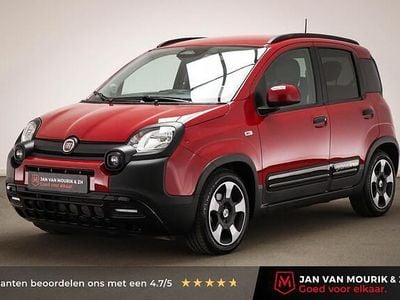 Occasion Fiat Panda Cross Comfort 69 PK (50 kW) 2025 Rood Hatchback